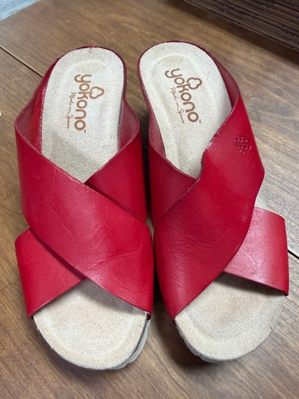 Yokono Red Leather Crossover Mule Sandals
Made in Spain….. NWOT